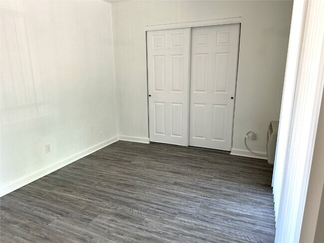 Building Photo - 7571 Hazelcrest Dr