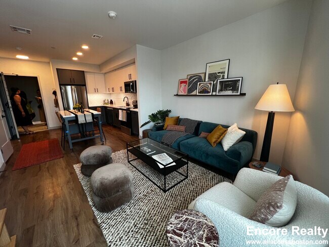 Building Photo - 80 Rugg Rd