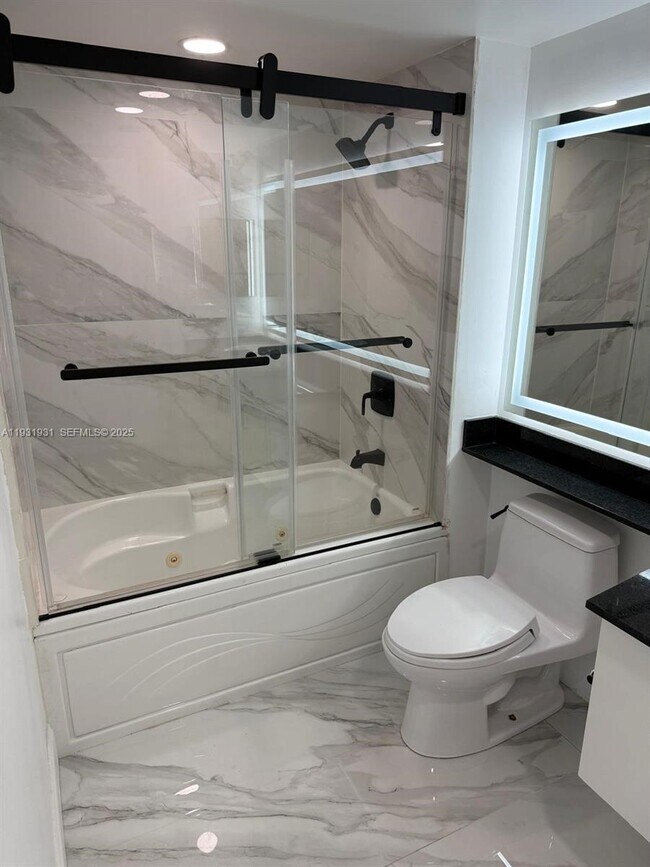 Building Photo - 31 SE 5th St