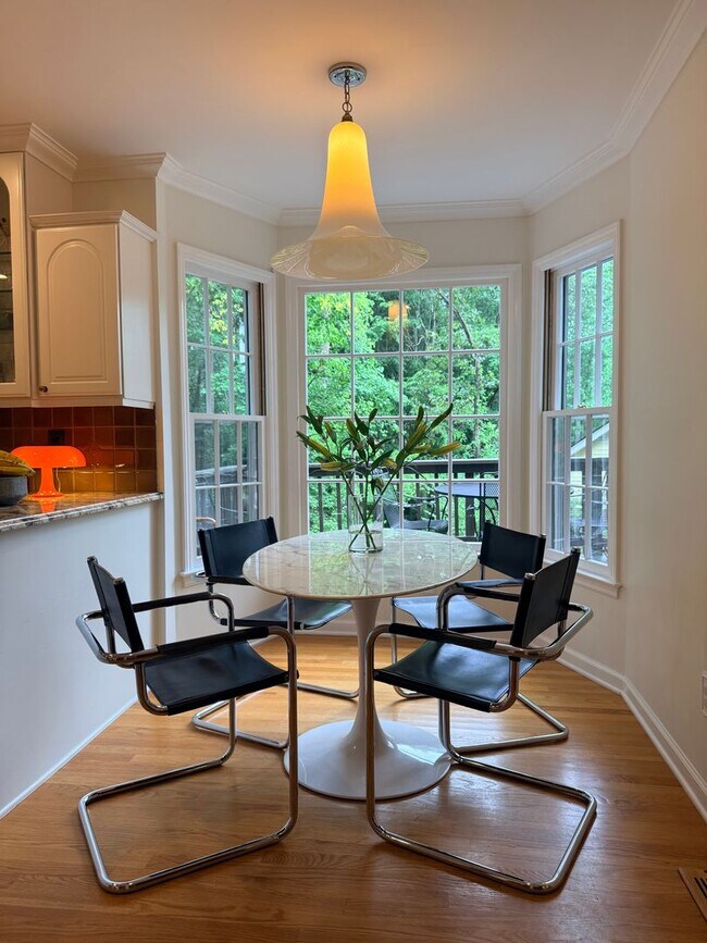 Building Photo - Stunning 4-Bedroom Cary Home with Basement! Available August 5th 2026!