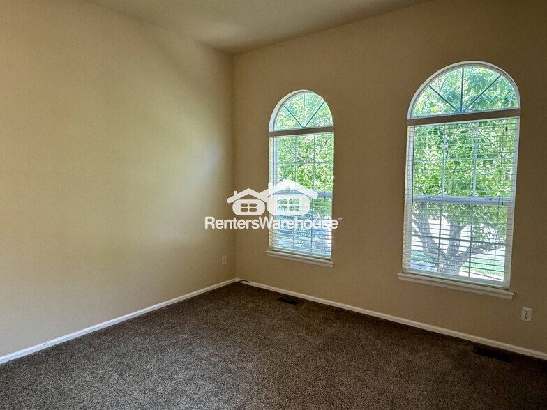 Building Photo - 1467 S Haleyville Cir