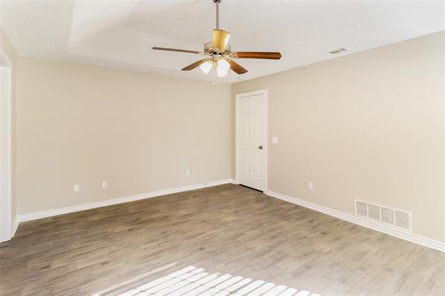 Building Photo - 2517 Dove Creek Ln