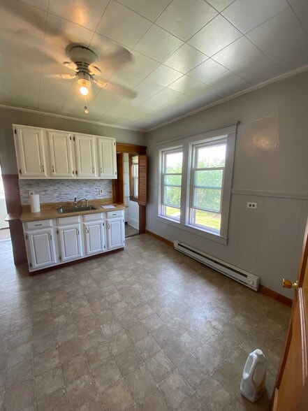 Building Photo - 15 Dorrance St