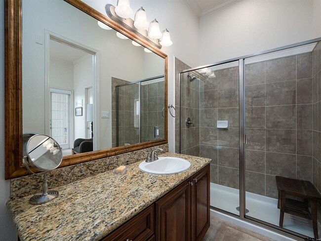 Building Photo - 3351 Cascades Ct