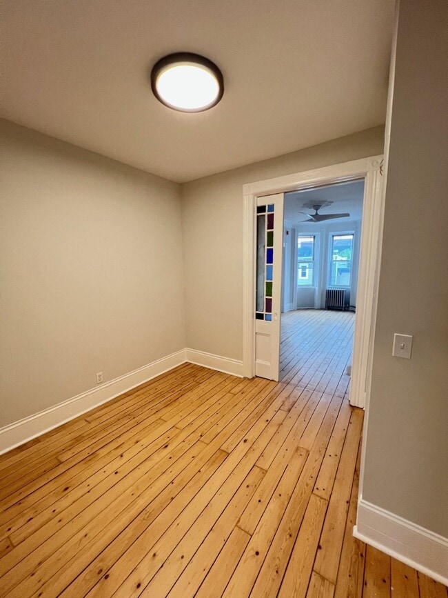 Building Photo - 343 Pavonia Ave