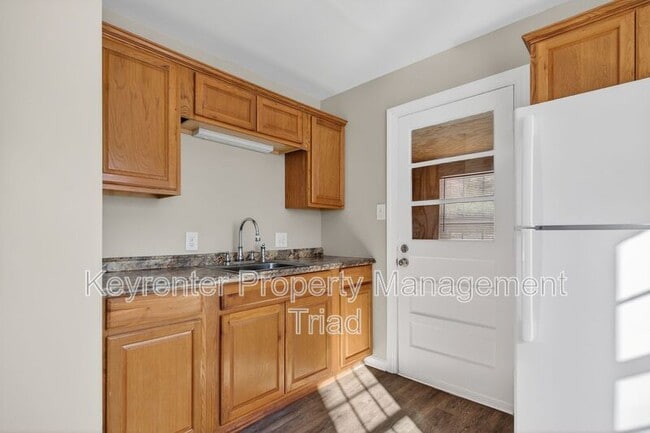 Building Photo - 1106 Sykes Ave