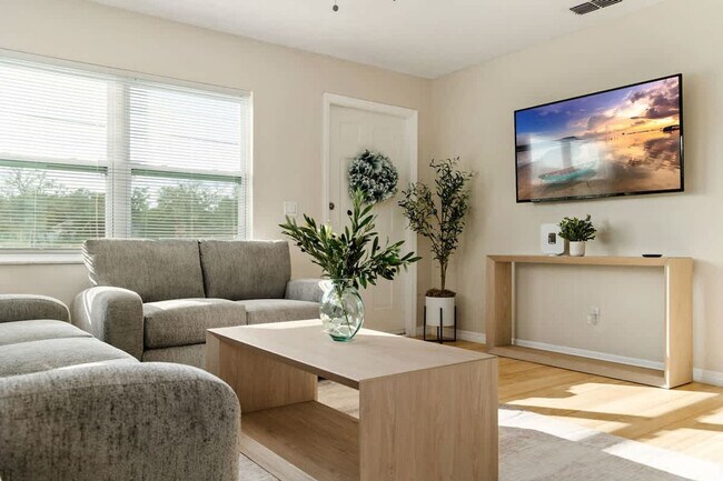 Building Photo - 5532 20th St