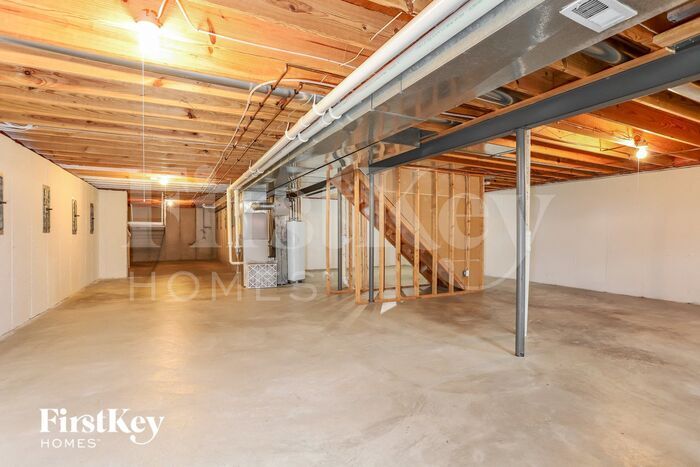 Building Photo - 2236 Currier Pl