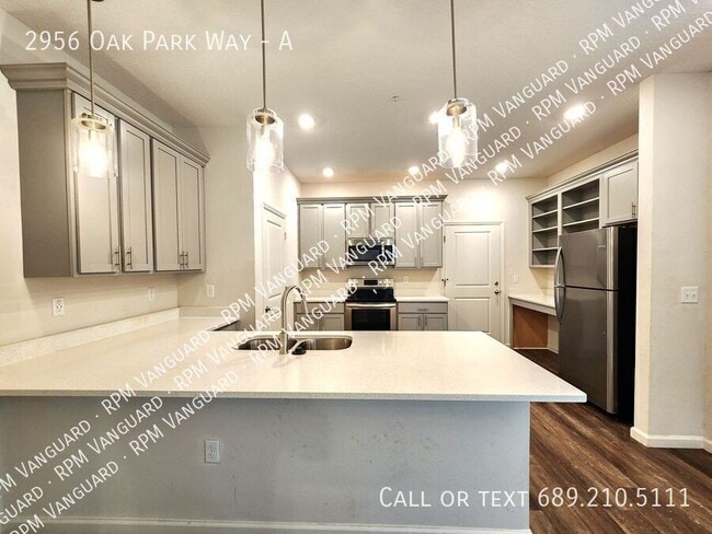 Building Photo - 2956 Oak Park Way