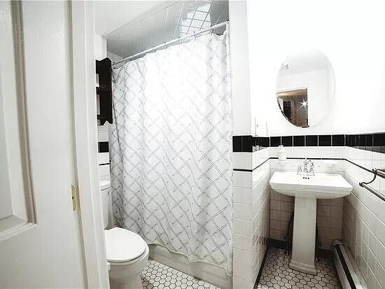 Building Photo - 12 Callender Ave