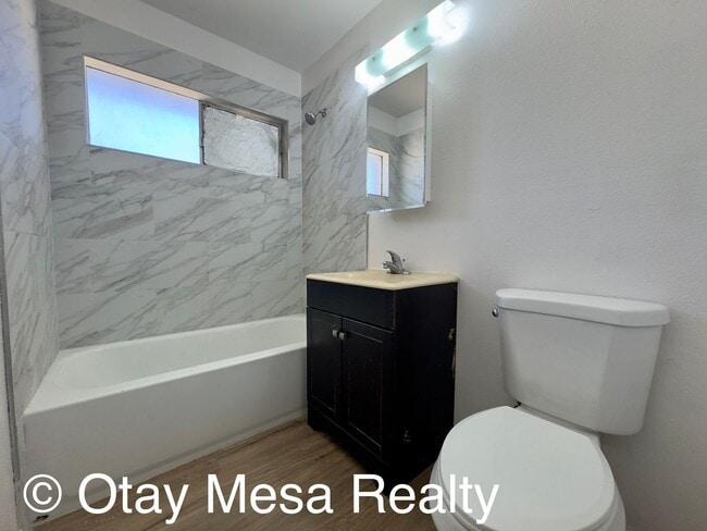 Building Photo - Charming 3-Bedroom Home with Expansive Outdoor Space