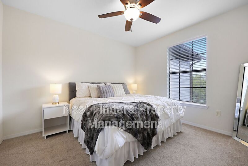 Building Photo - 12700 Bartram Park Blvd