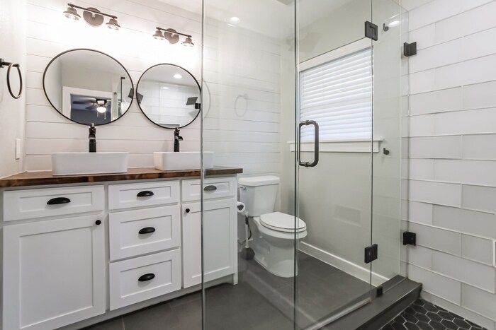 Building Photo - 1109 Finch Ave