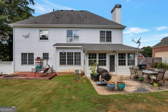 Building Photo - 4000 Hogans Mill Ln