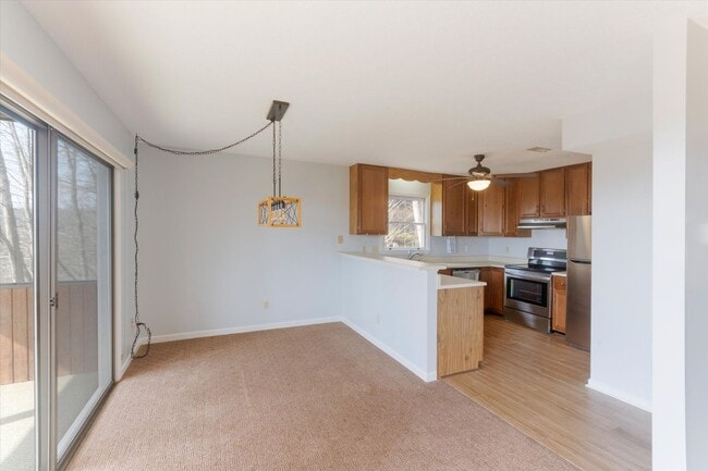 Building Photo - Lake Toxaway Condo