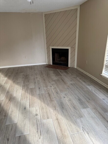 Building Photo - 1707 S Brightside View Dr