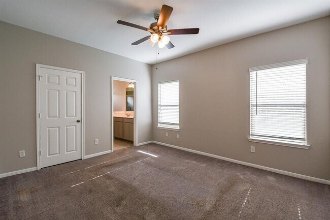 Building Photo - 6421 Innsbruck Meadows Ln