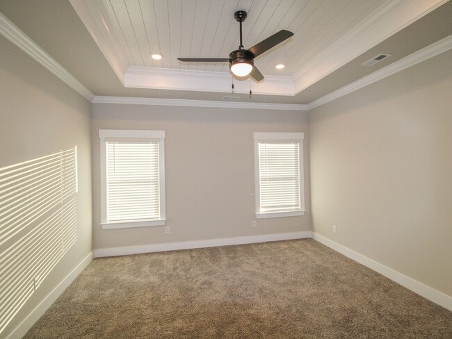 Building Photo - LIKE NEW Home in Natures Cove West in Athe...