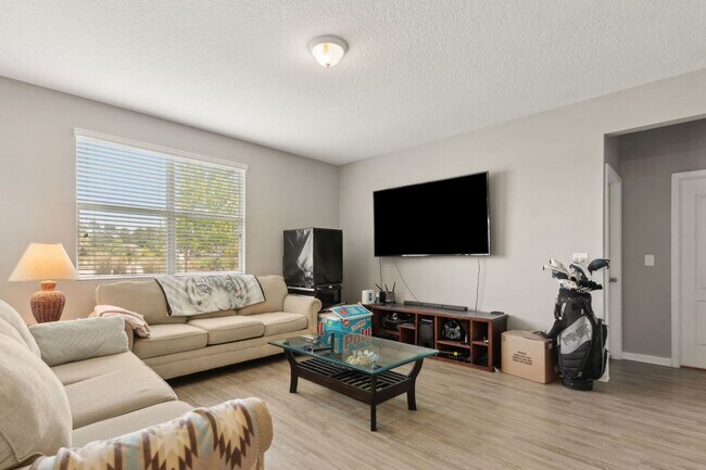Building Photo - Spacious 5-Bedroom Home  – Prime Amelia Co...