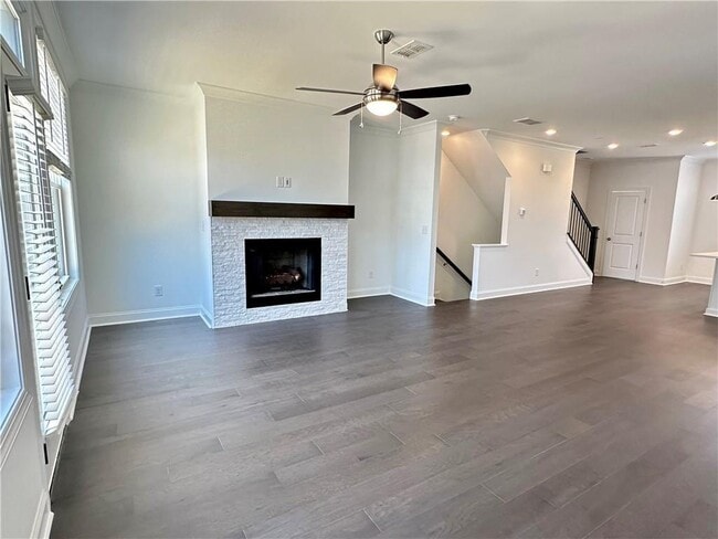 Building Photo - 1116 Larkin Dr