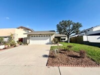 Building Photo - Cozy, charming newly updated 3 bed 2 bath home located in a cul-de-sac