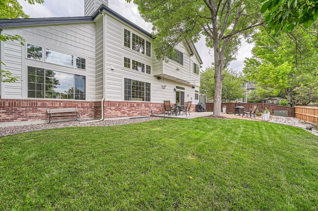 Building Photo - 16352 Parkside Dr