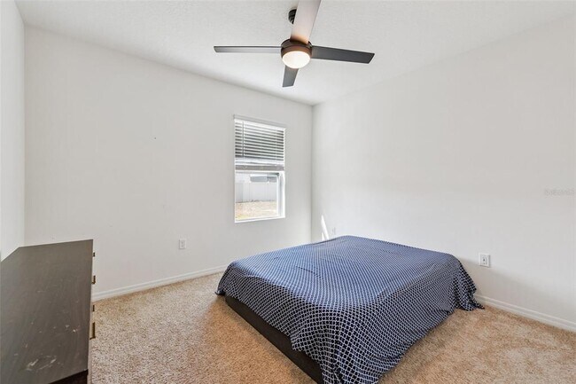 Building Photo - 1422 Fox Squirrel Dr