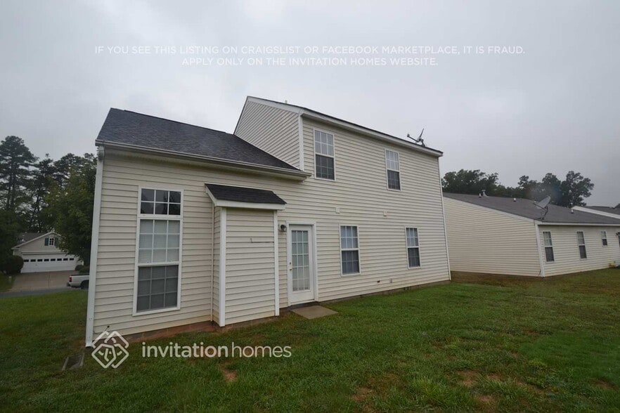 Building Photo - 1013 Salmon River Dr