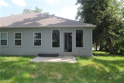 Building Photo - 12908 W 93rd St