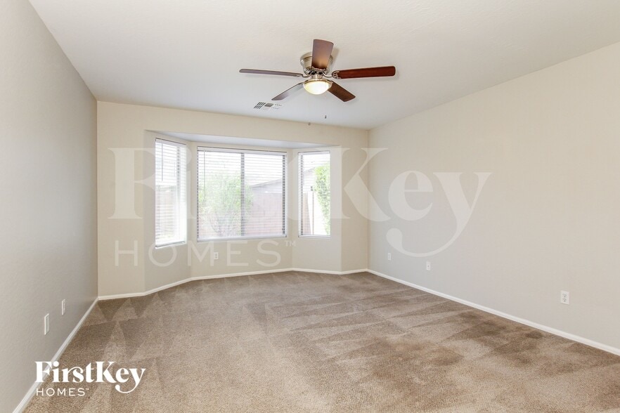 Building Photo - 5033 W Nancy Ln