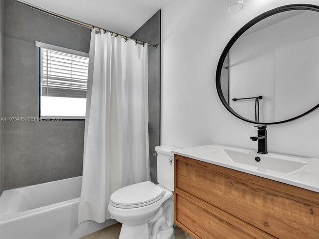 Building Photo - 4962 SW 32nd Way