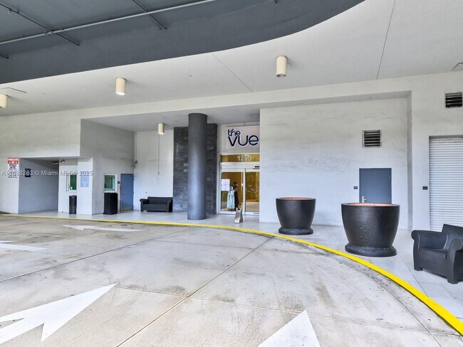 Building Photo - 1250 N Miami Ave