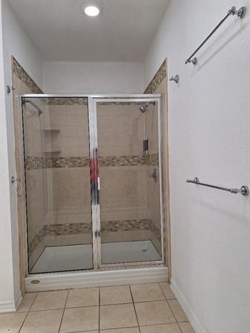 Building Photo - 2206 N Carroll Ave