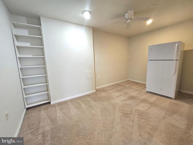 Building Photo - 1969 Peachtree Ct