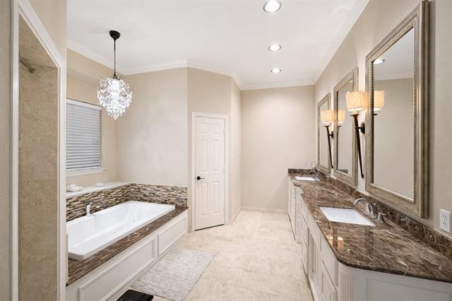 Building Photo - 7357 Golf Club Dr