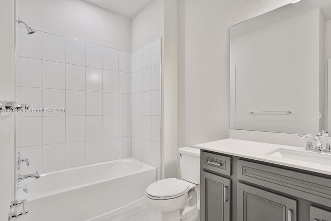 Building Photo - 2202 Appleton Cir S