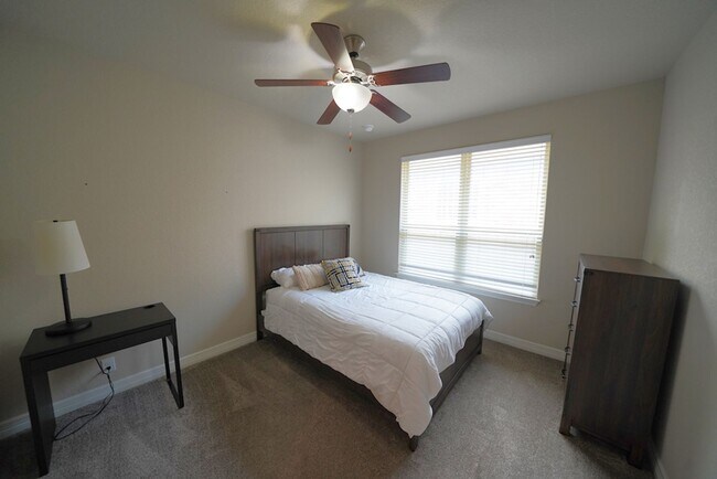 Building Photo - Wonderful Buffalo Crossing Rental in Cibol...