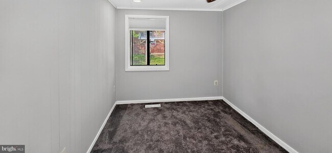 Building Photo - 6556 Pennacook Ct
