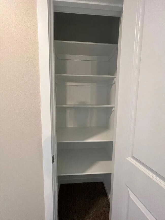 Building Photo - Find Home in Upland Heights! 3 Bed | 2 Bath | 1 Car Garage