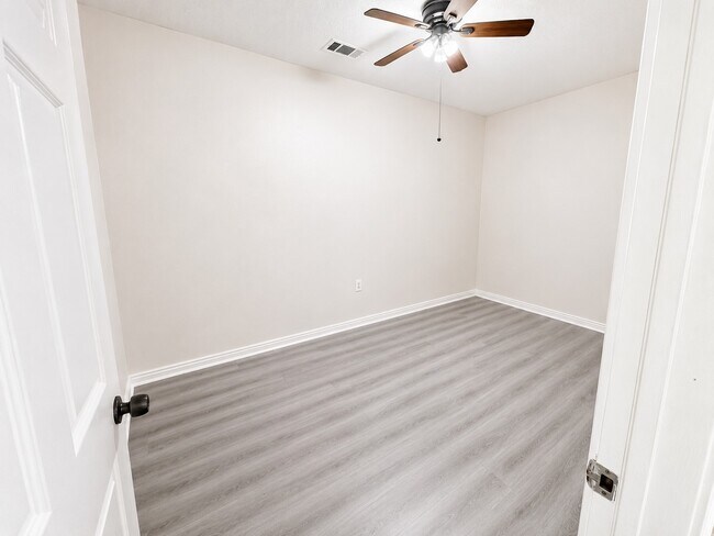 Building Photo - 21458 Park Timbers Ln