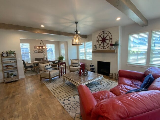 Building Photo - Daybreak Island Furnished Home