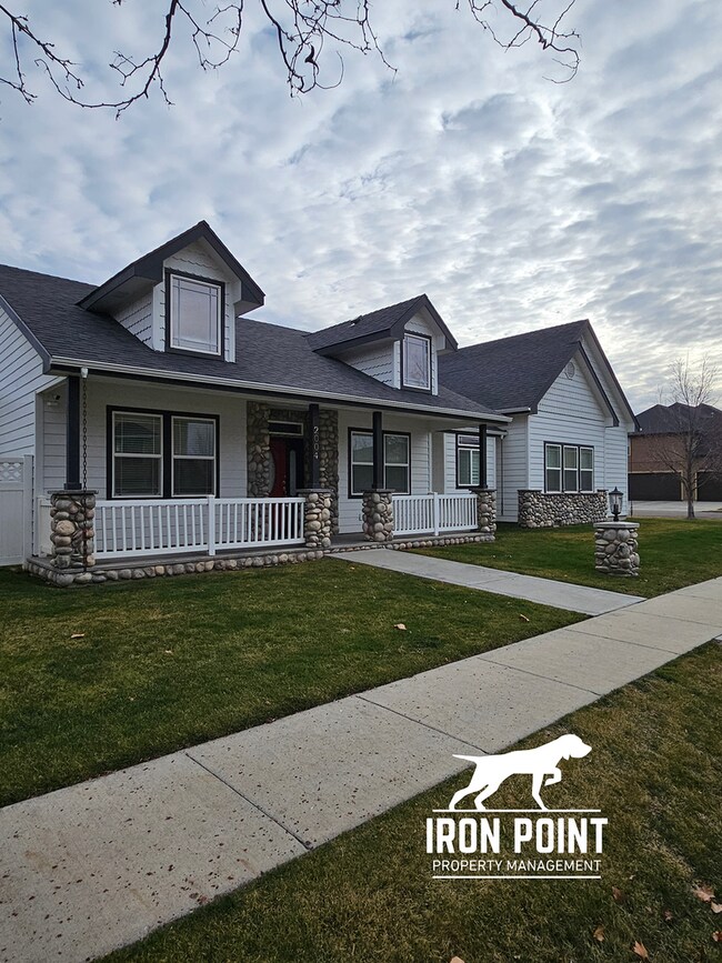 Building Photo - 3bed/3bath in sought after Nampa neighborhood w/3 car garage and large bonus room.