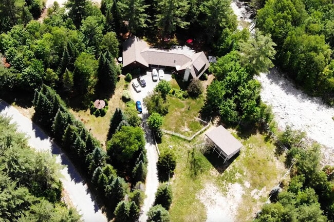 Building Photo - 66 Paquette Dr