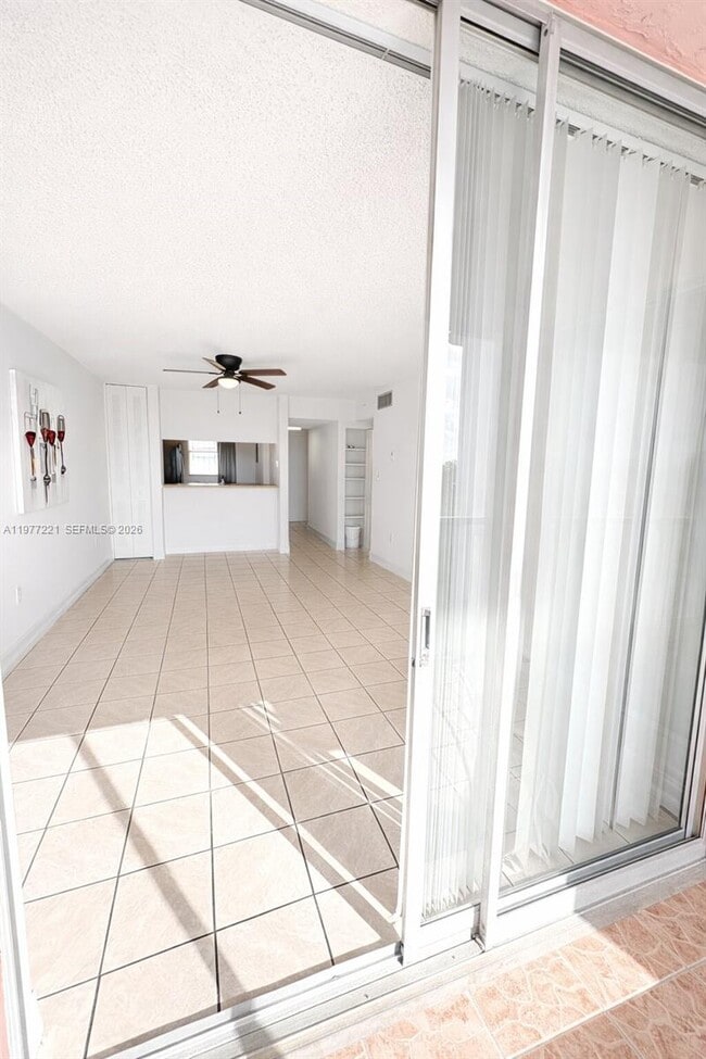 Building Photo - 19805 SW 114th Ave