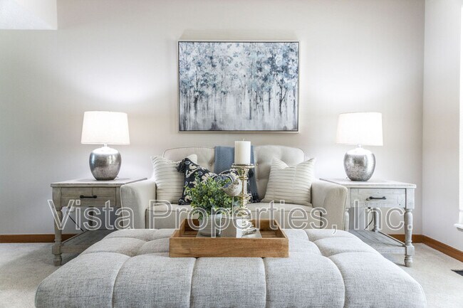 Building Photo - 7225 Bromfield Dr