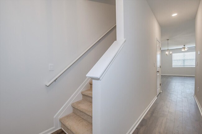 Building Photo - 4315 Newland St