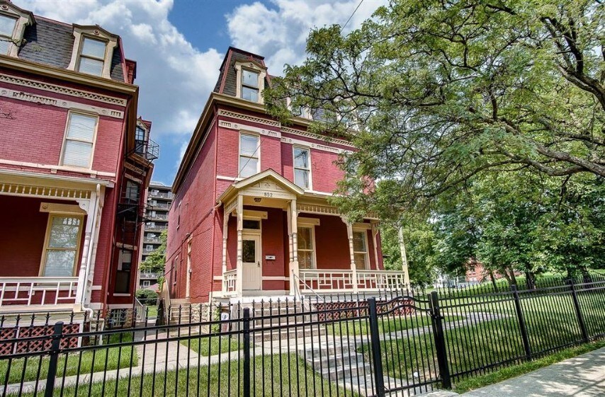 Primary Photo - 852 Lincoln Ave