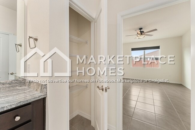 Building Photo - 4170 NW 48th Ter Rd