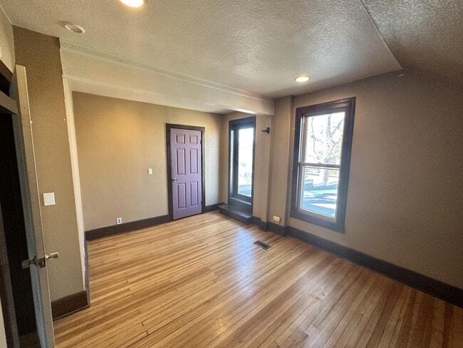 Building Photo - 2065 Emerson St