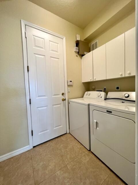 Building Photo - 25 Beechdale Ln